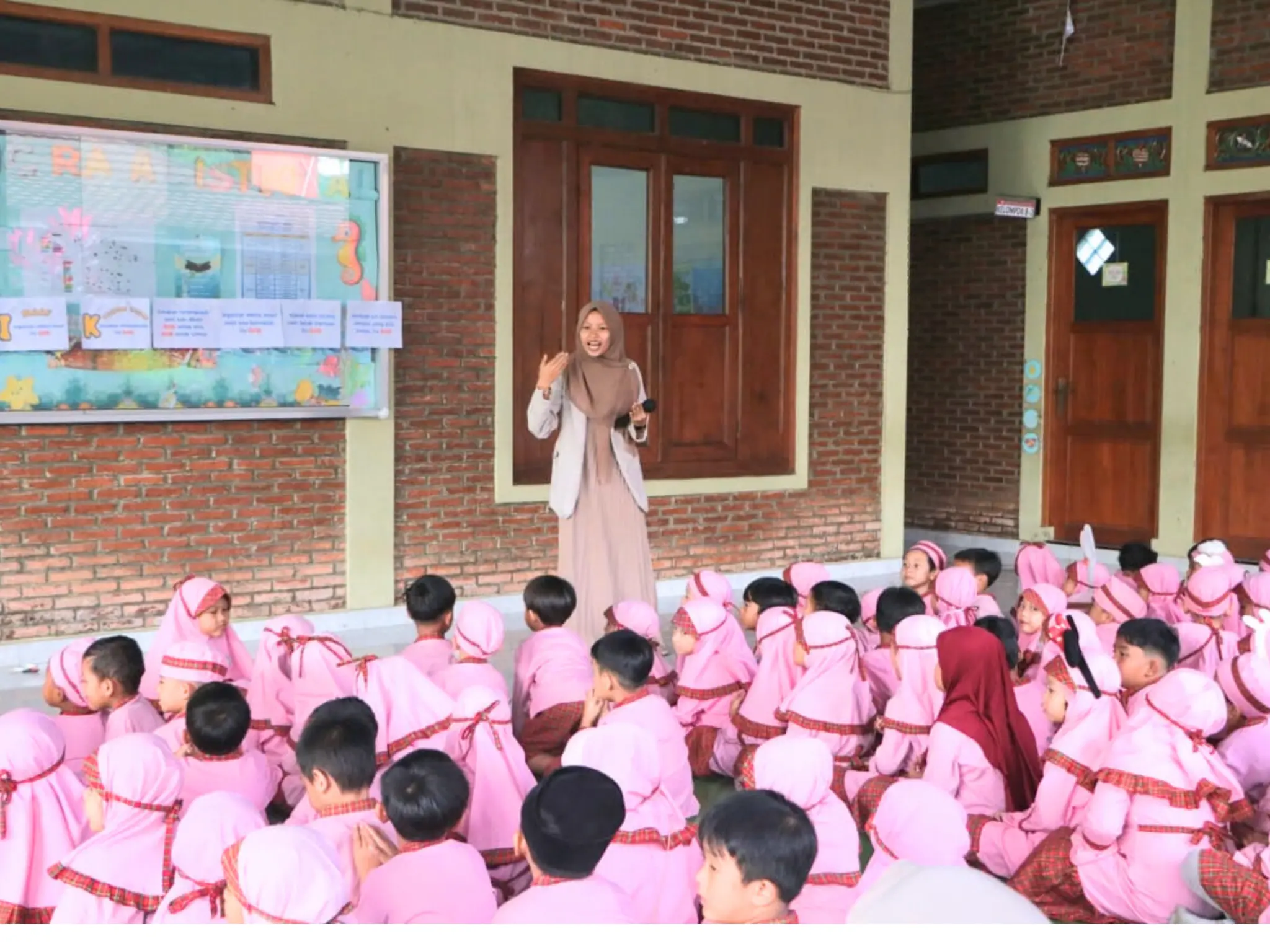 Pembiasaan Literasi Gerak dan Lagu