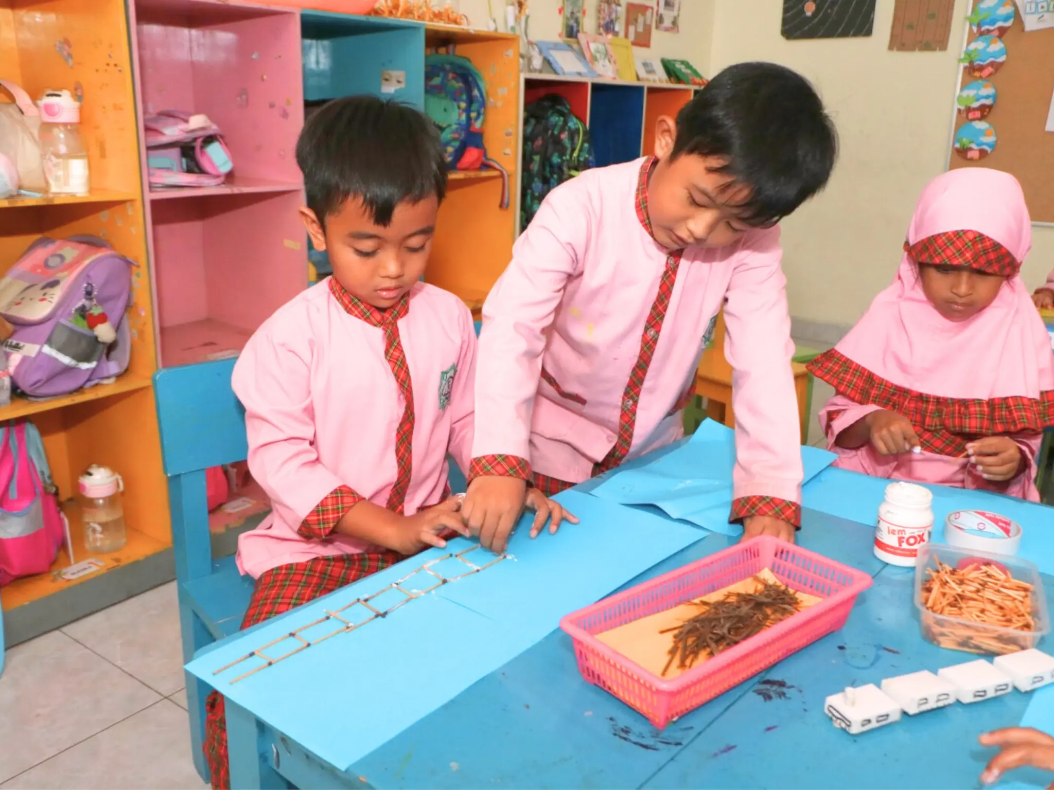 Membuat Miniatur Rel Kereta Api